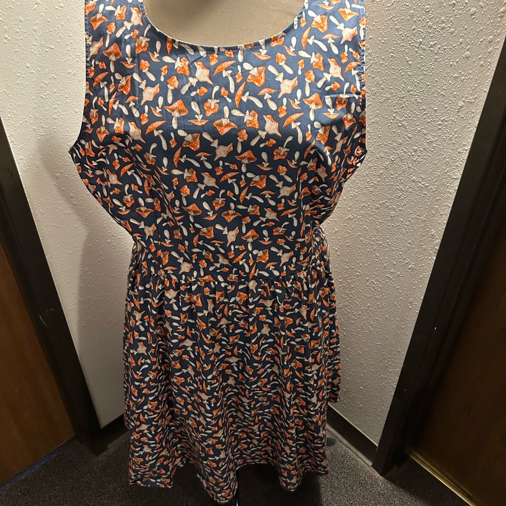 NWTs RetroLicious plus size 3xl mushroom printed midi dress.
